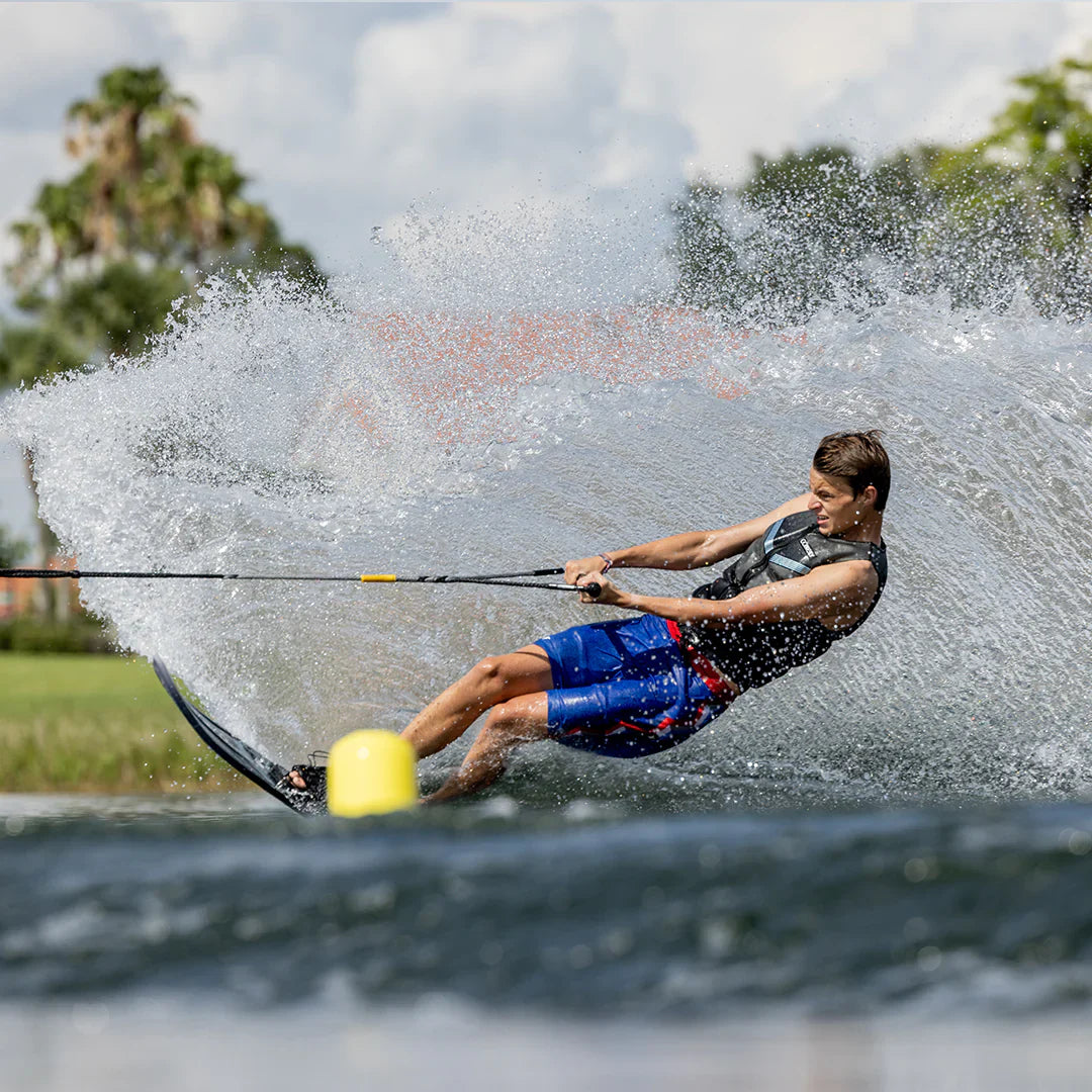 Connelly Outlaw Waterski w/Fin